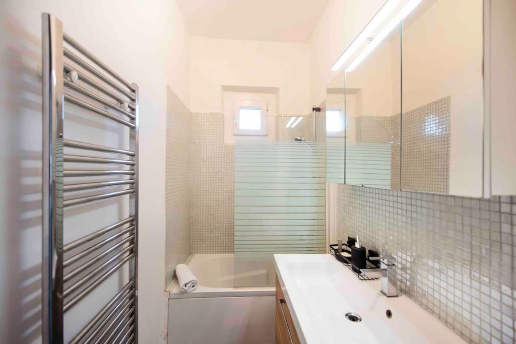 Jolie Maison Sur Orleans, Parking & Climatisation Exterior photo
